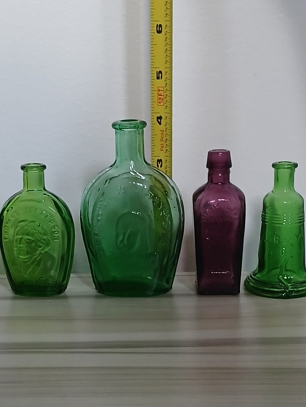 Vintage Lot 4 Miniature Coloured Glass Bottles 1970s Wheaton Taiwan - Picture 16 of 16
